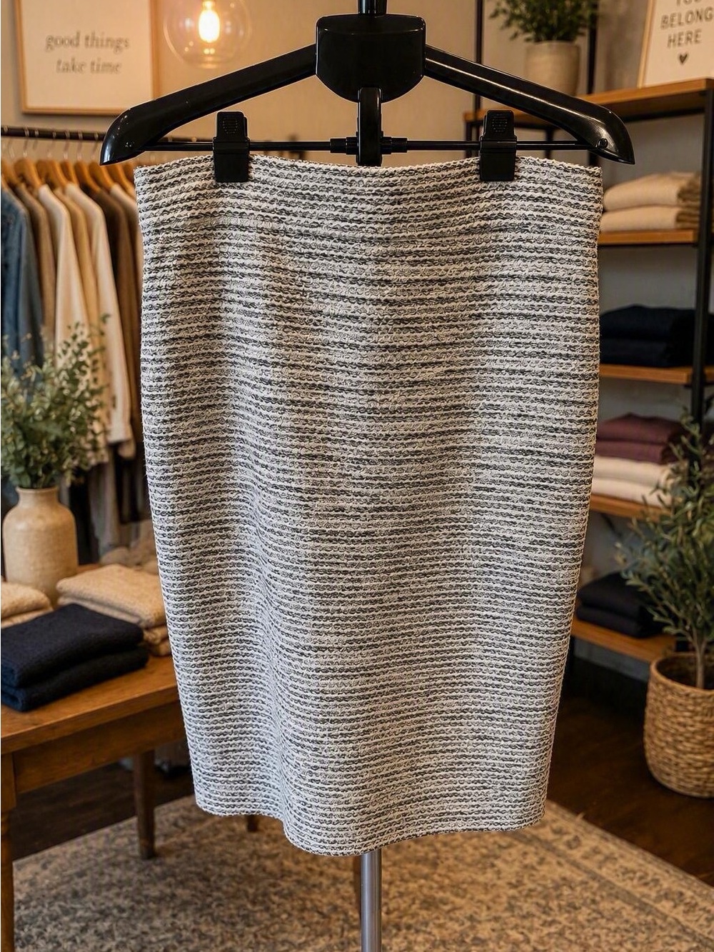 Banana Republic Cream and Blue Textured Knit Pencil Skirt